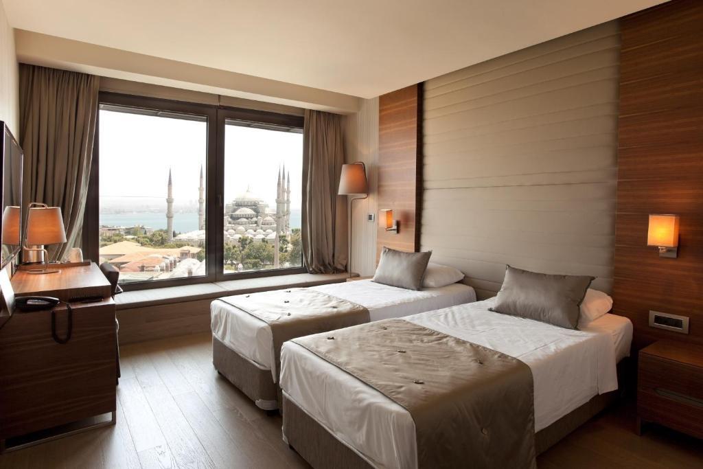 Hotel Arcadia Blue Istanbul Exterior photo