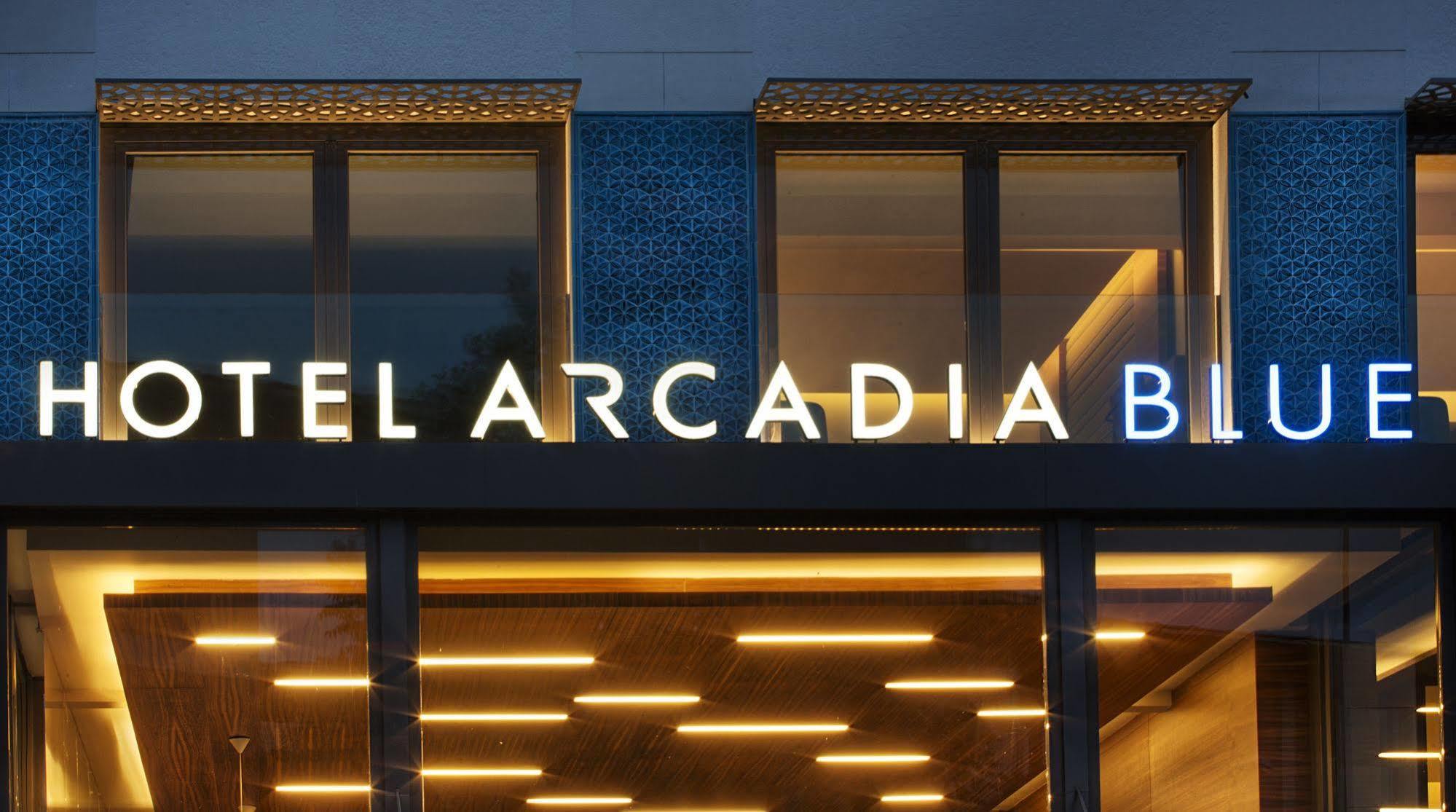 Hotel Arcadia Blue Istanbul Exterior photo
